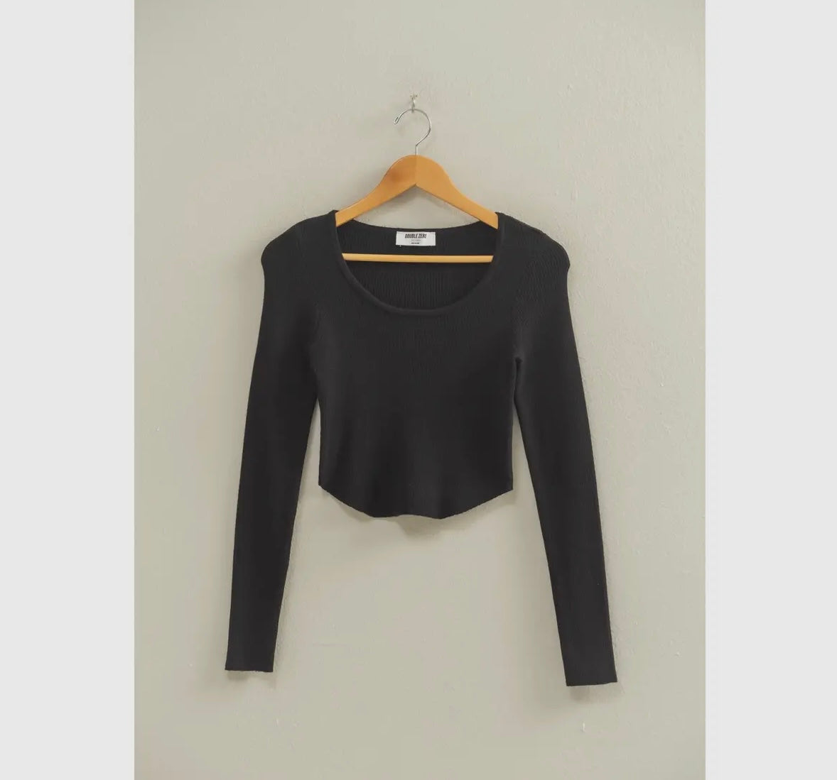 Basic Scoop Neck Longsleeve