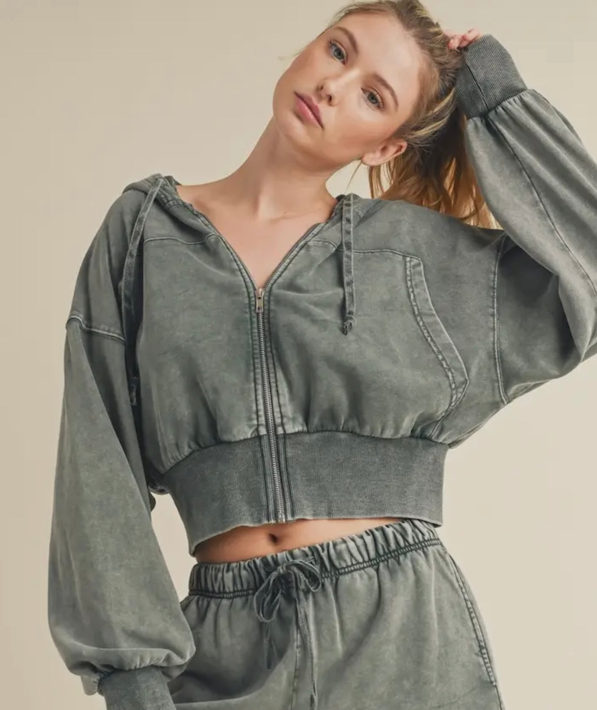 Kim Basic Zip Hoodie